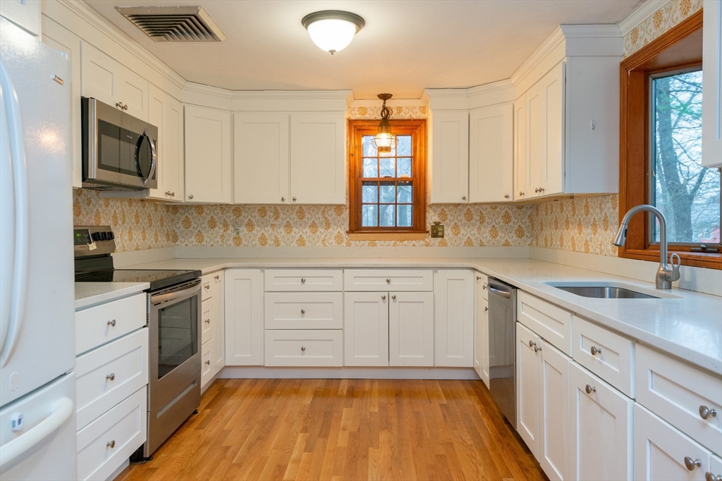 15 Hart Rd., Lynnfield