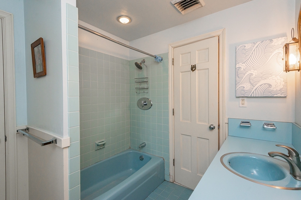 15 Hart Rd., Lynnfield