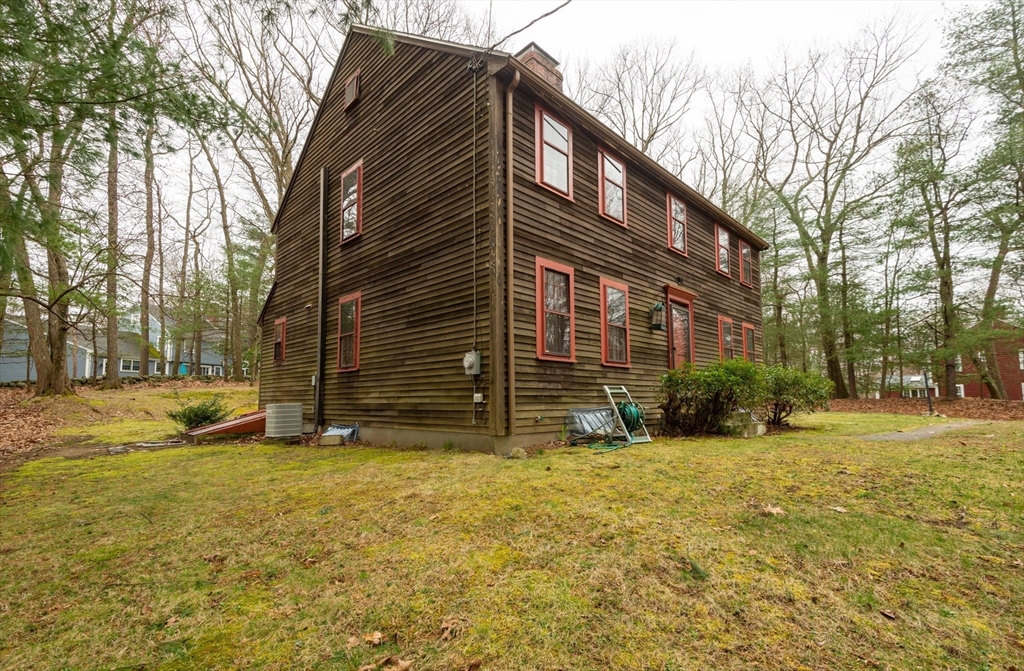 15 Hart Rd., Lynnfield