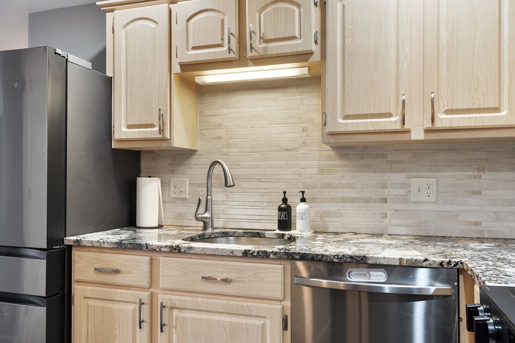 17 Bourbon Unit 76 # 76