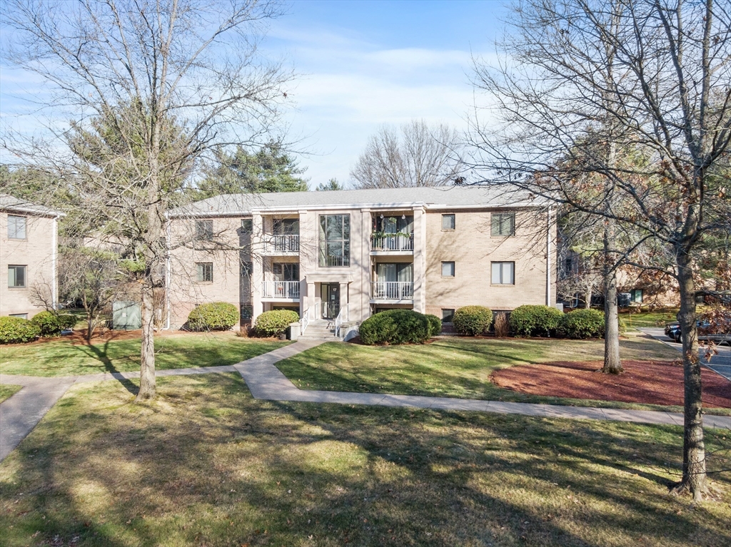 17 Bourbon Unit 76 # 76