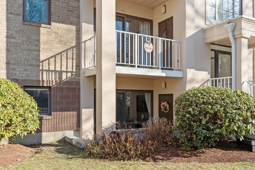 17 Bourbon Unit 76 # 76