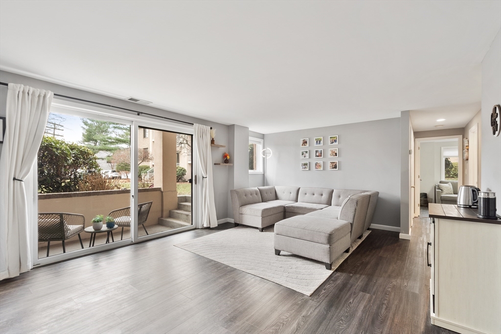 17 Bourbon Unit 76 # 76