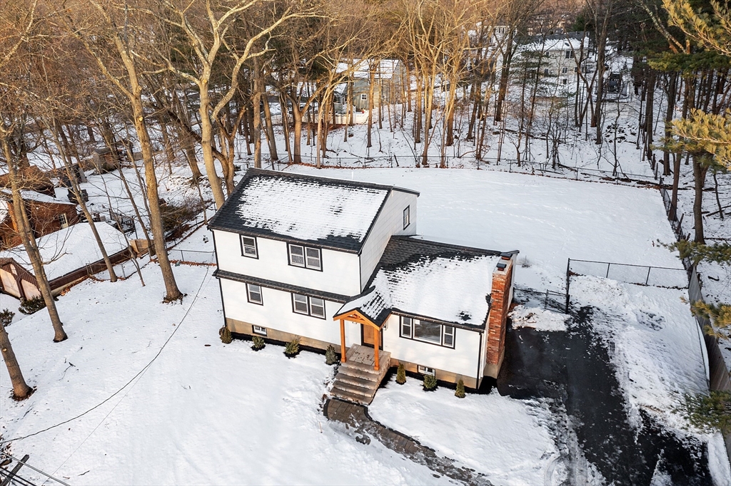 114 Lake St