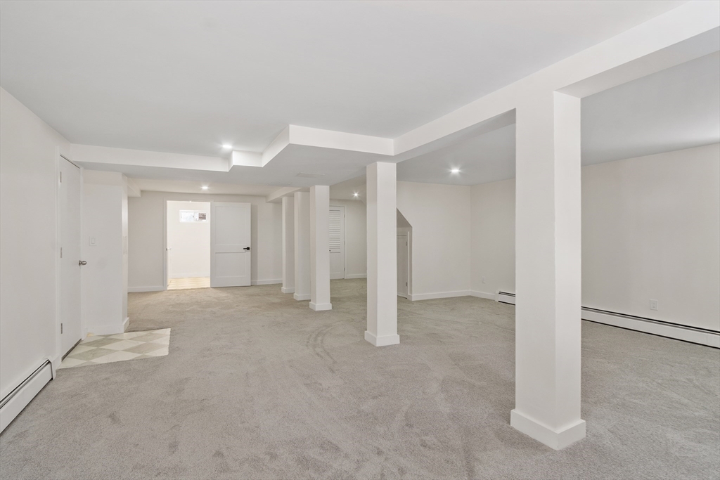 114 Lake St