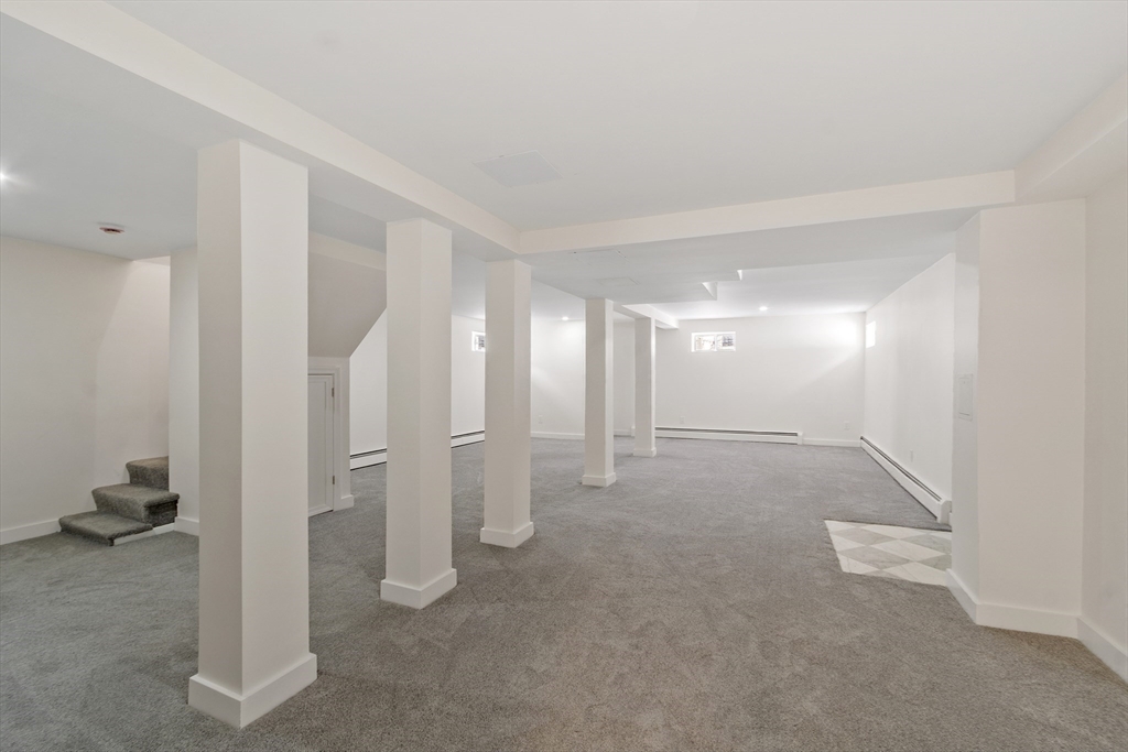 114 Lake St