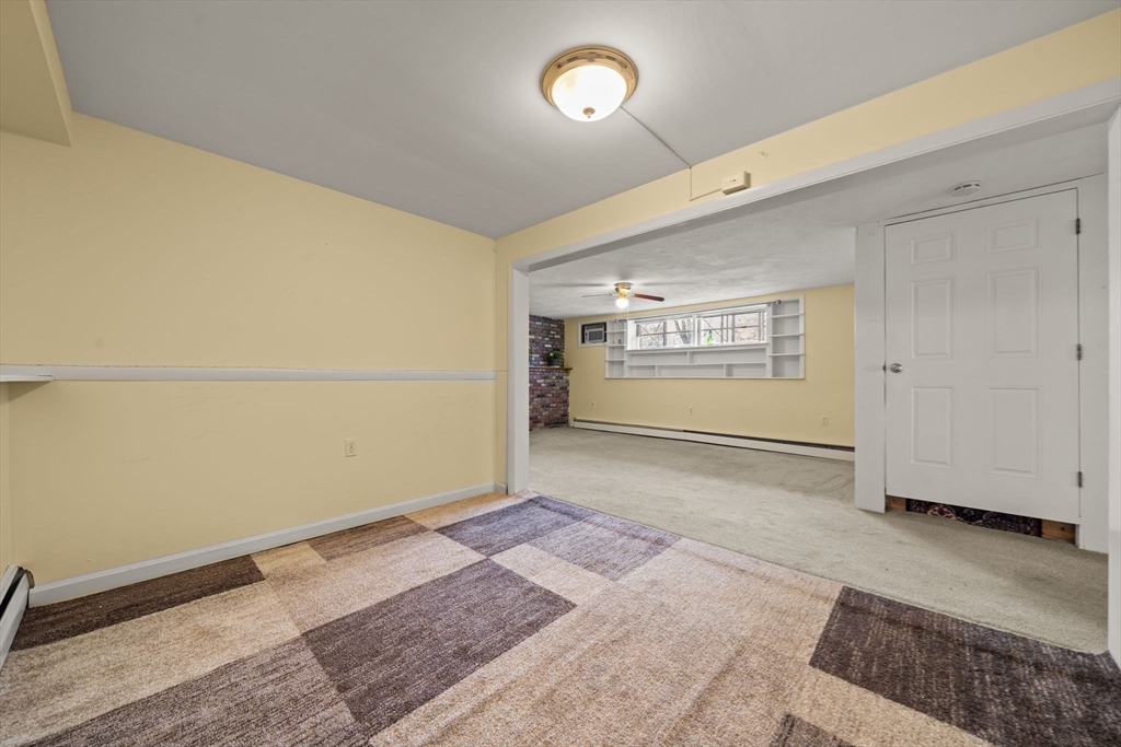 437 Lowell St