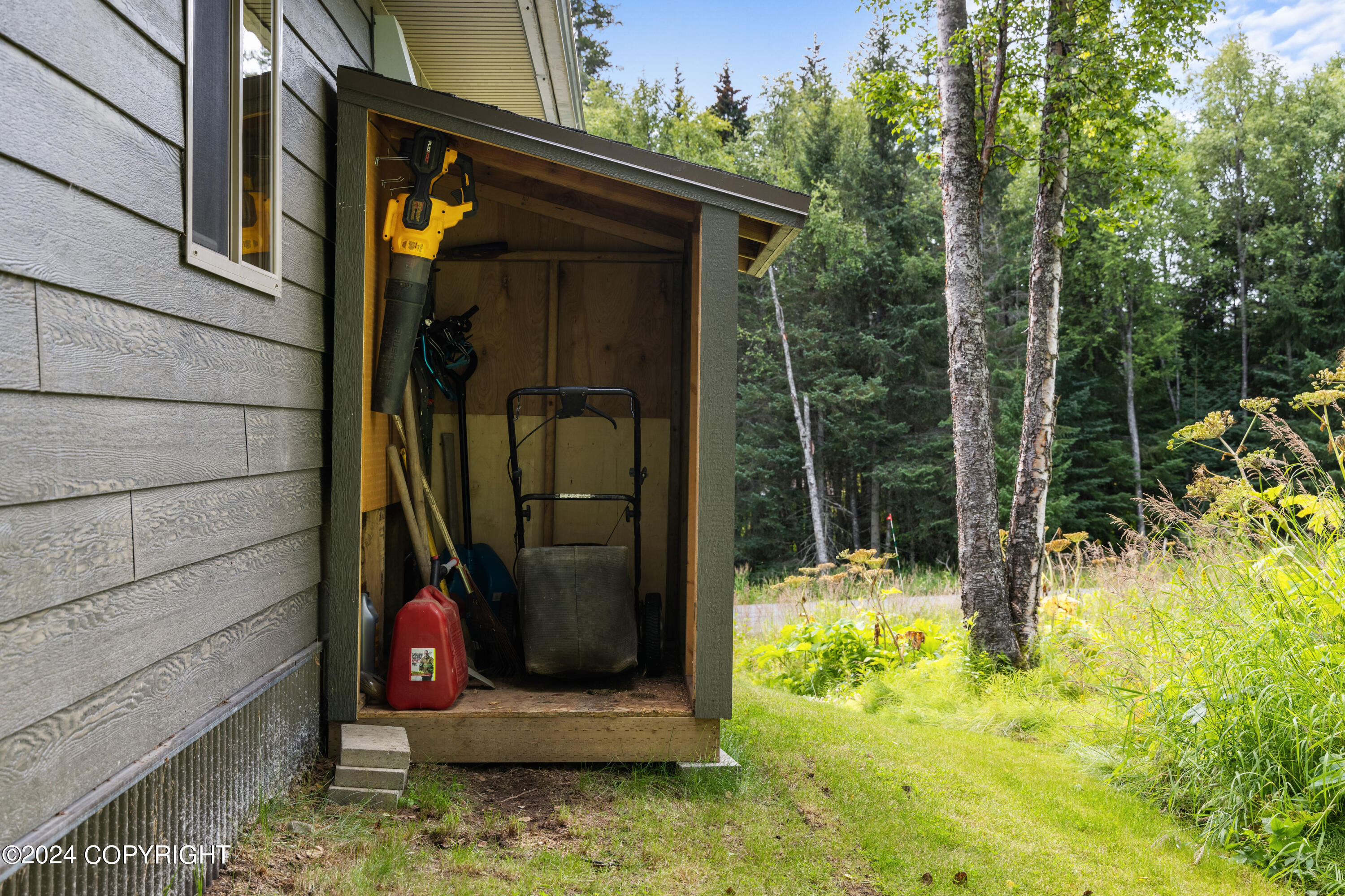 1060 Nelson Ave Avenue