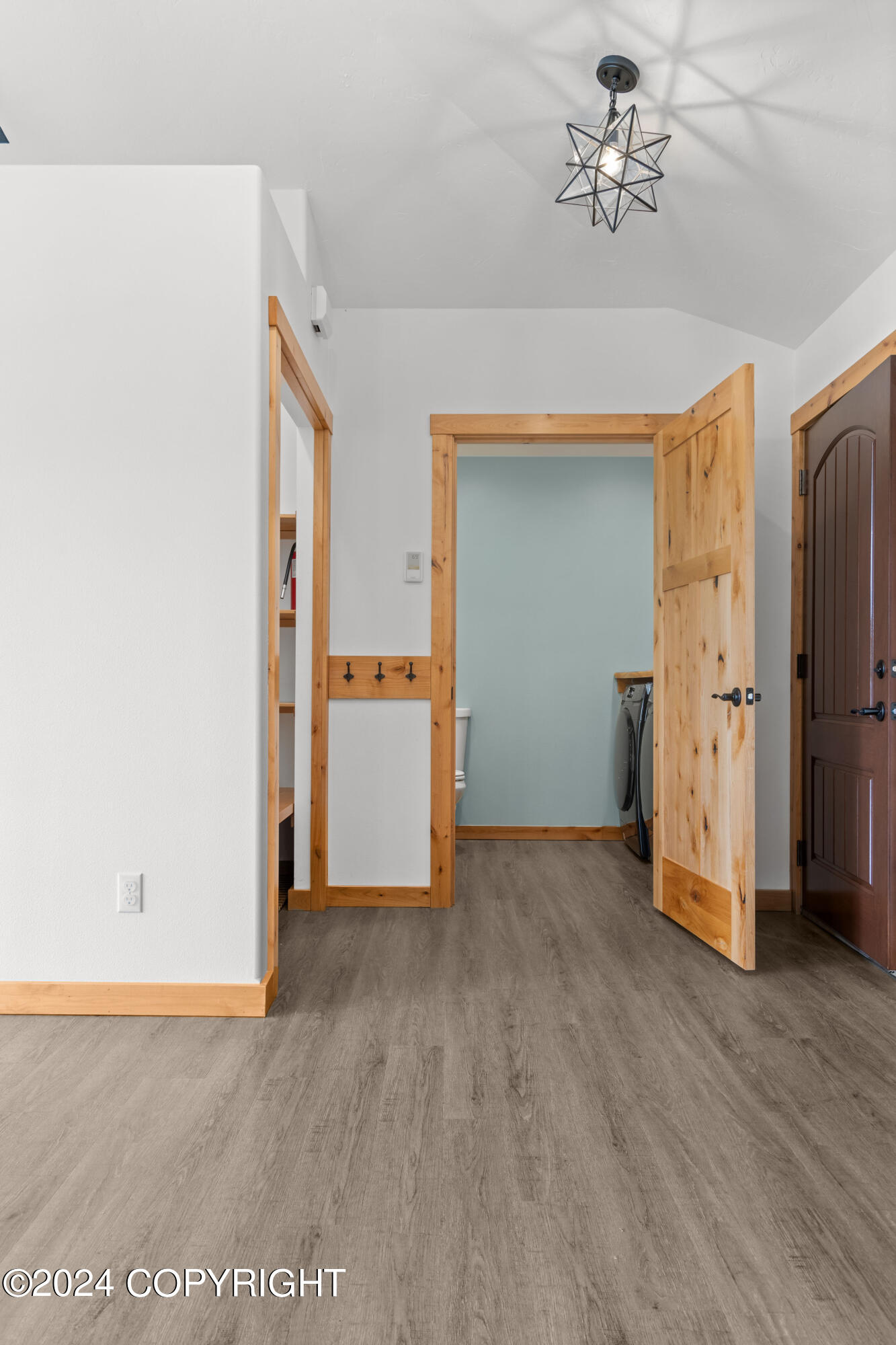 1060 Nelson Ave Avenue