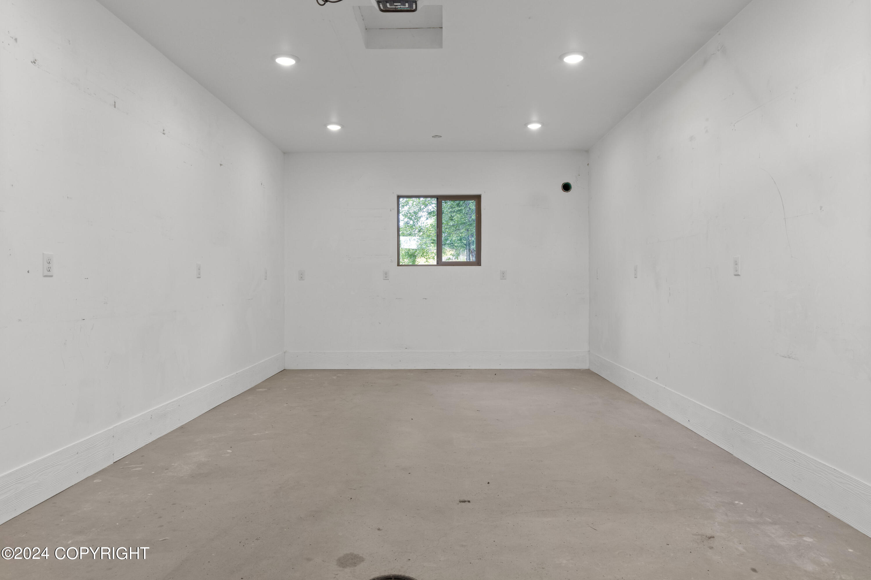 1060 Nelson Ave Avenue