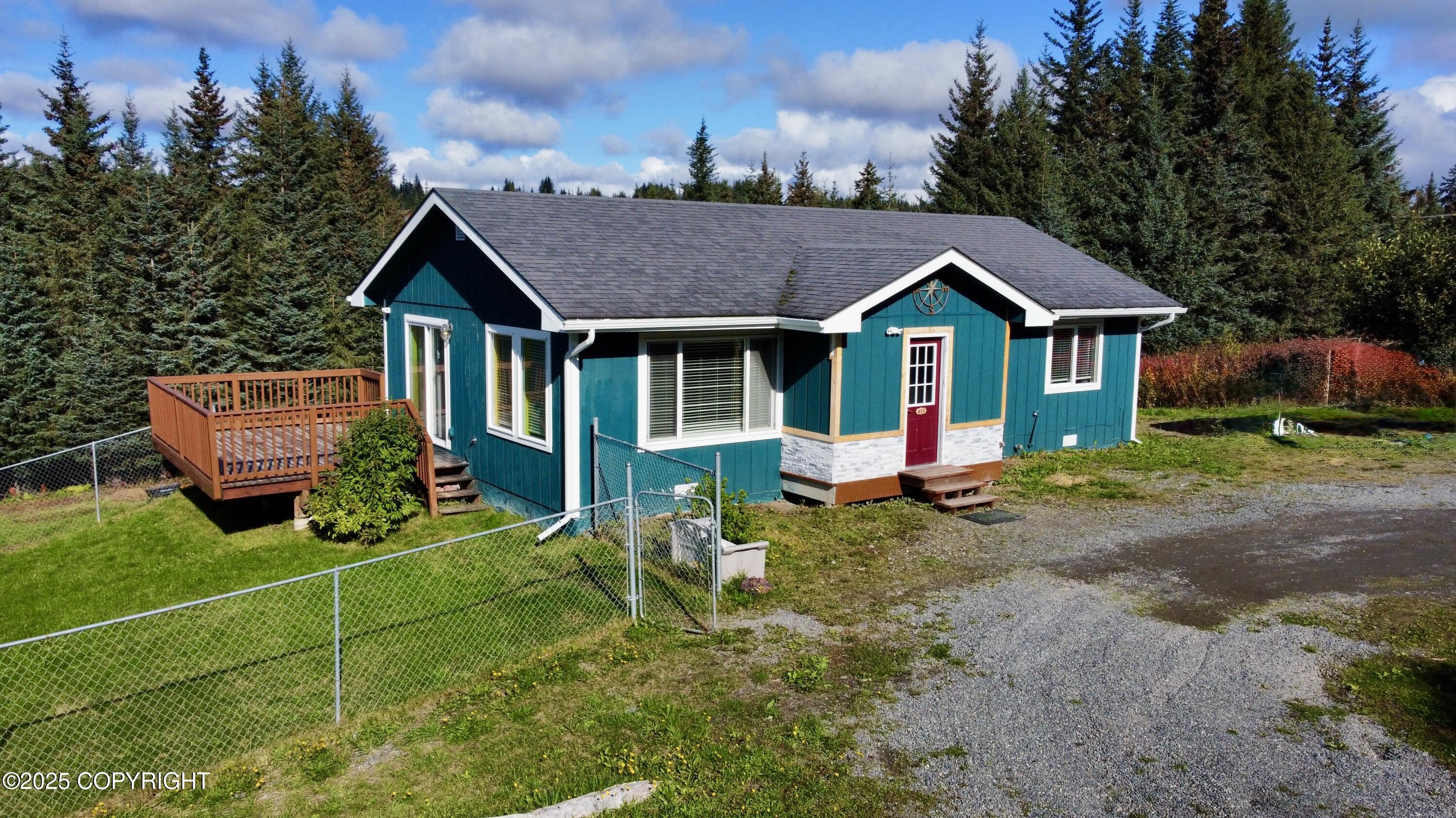 415 Crestwood Circle