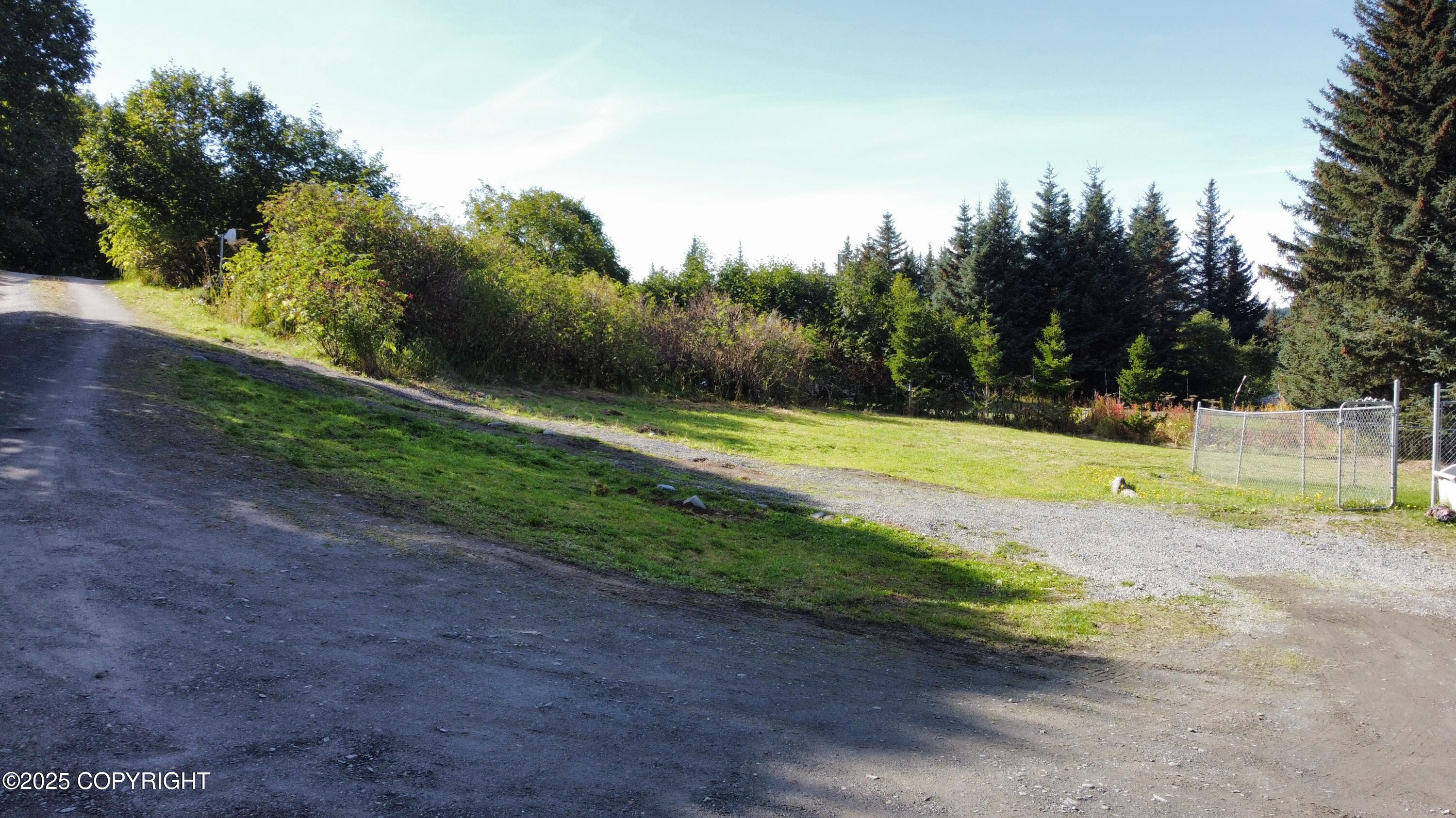 415 Crestwood Circle