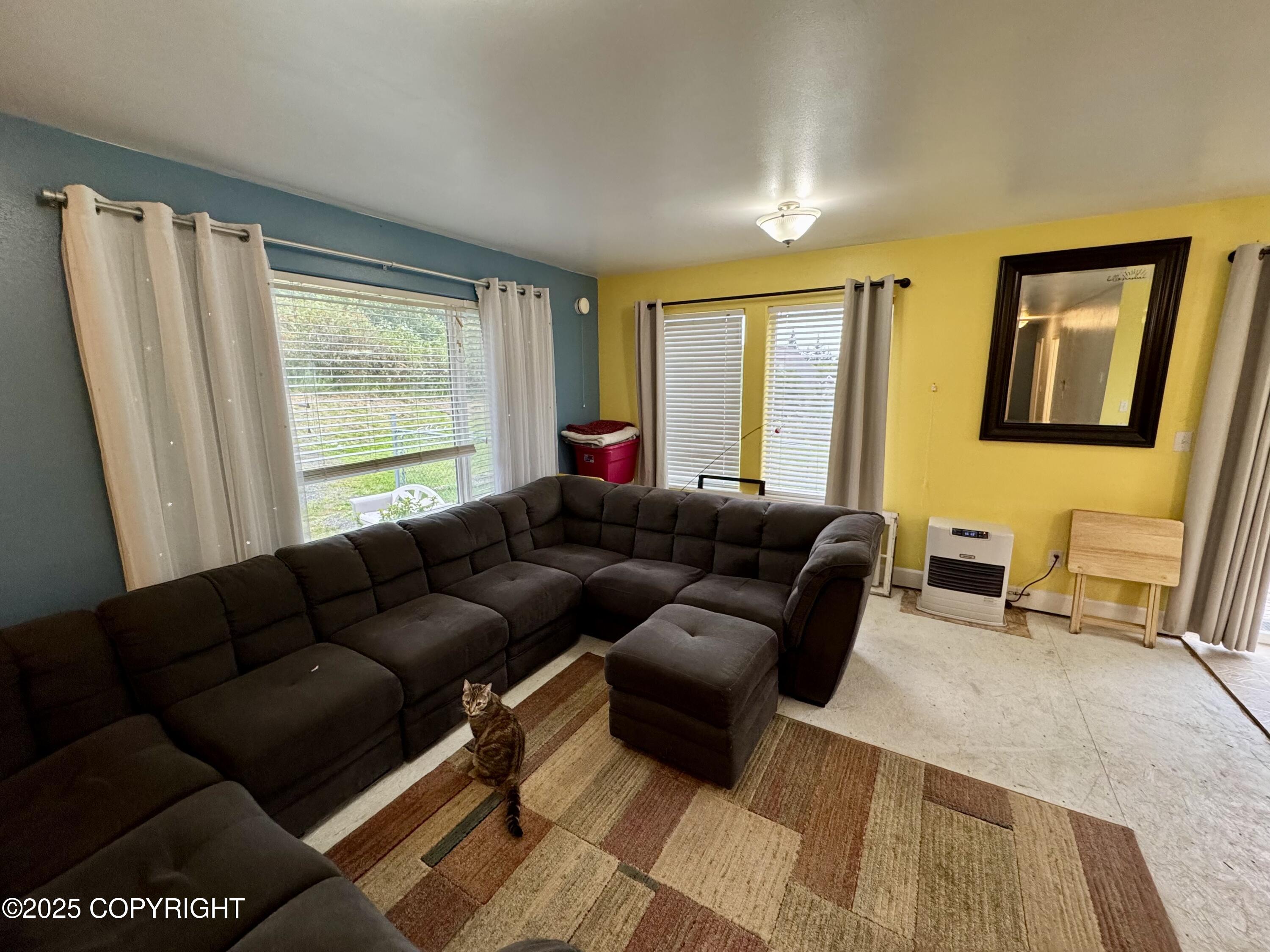 415 Crestwood Circle