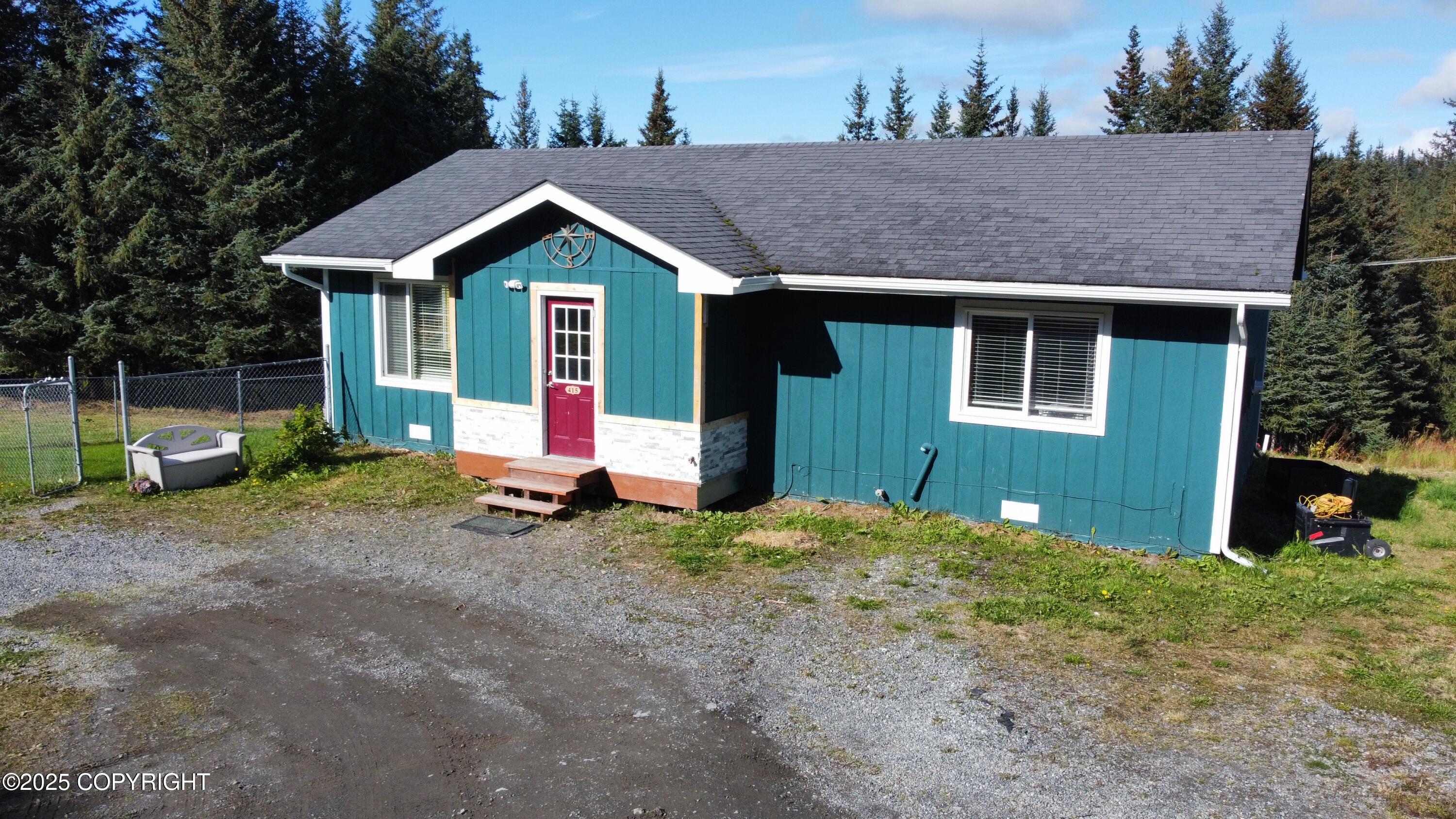 415 Crestwood Circle