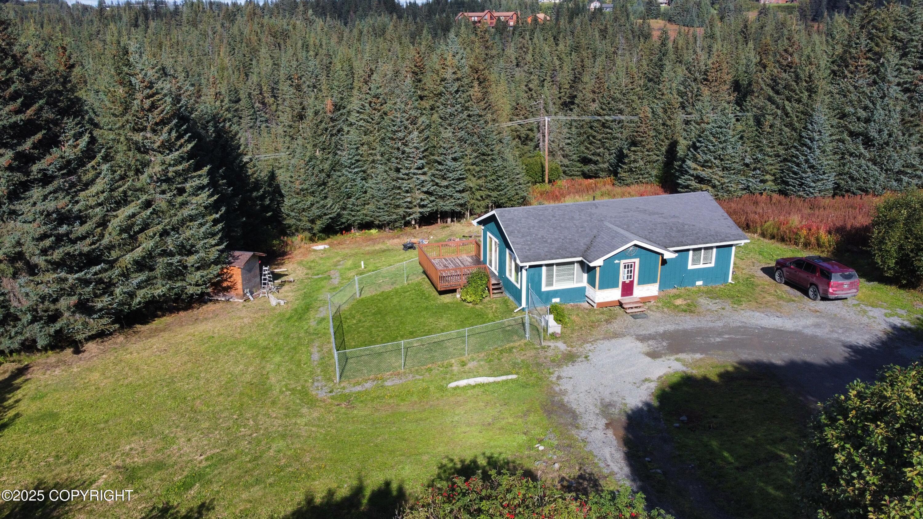 415 Crestwood Circle