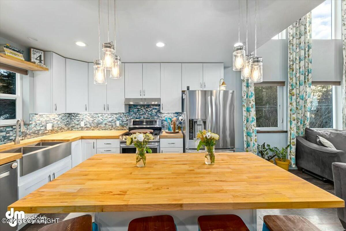 53755 Marimac Avenue