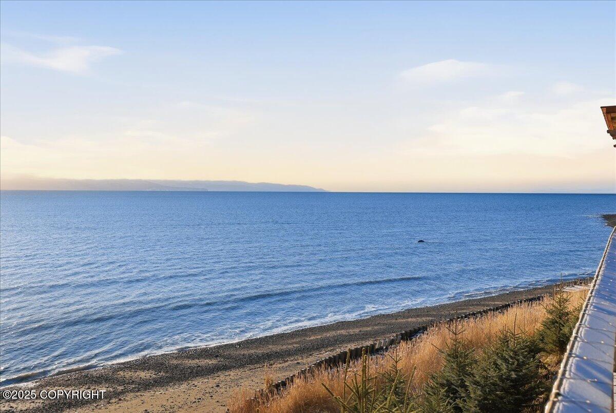 895 Ocean Drive Loop