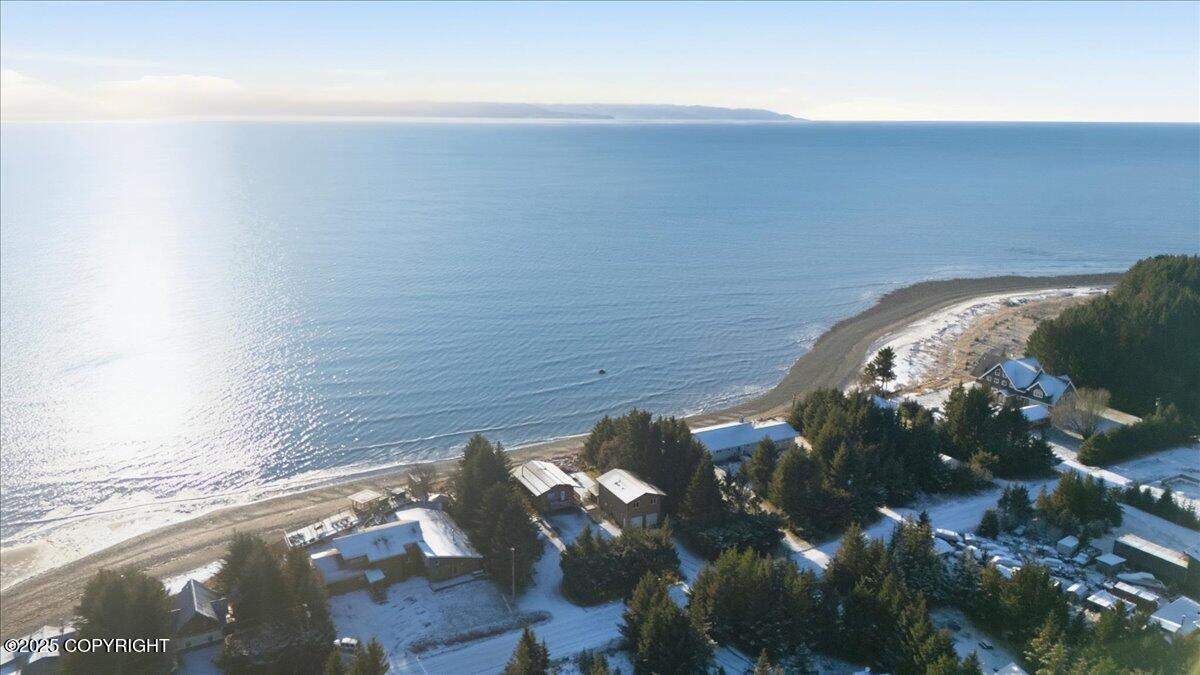 895 Ocean Drive Loop