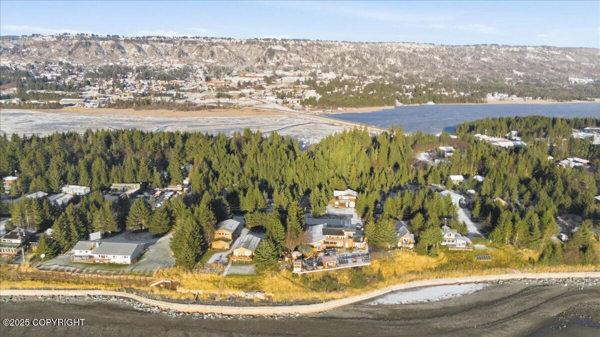 895 Ocean Drive Loop