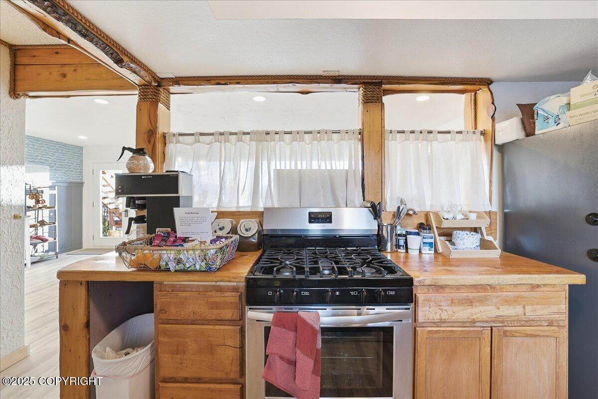 895 Ocean Drive Loop