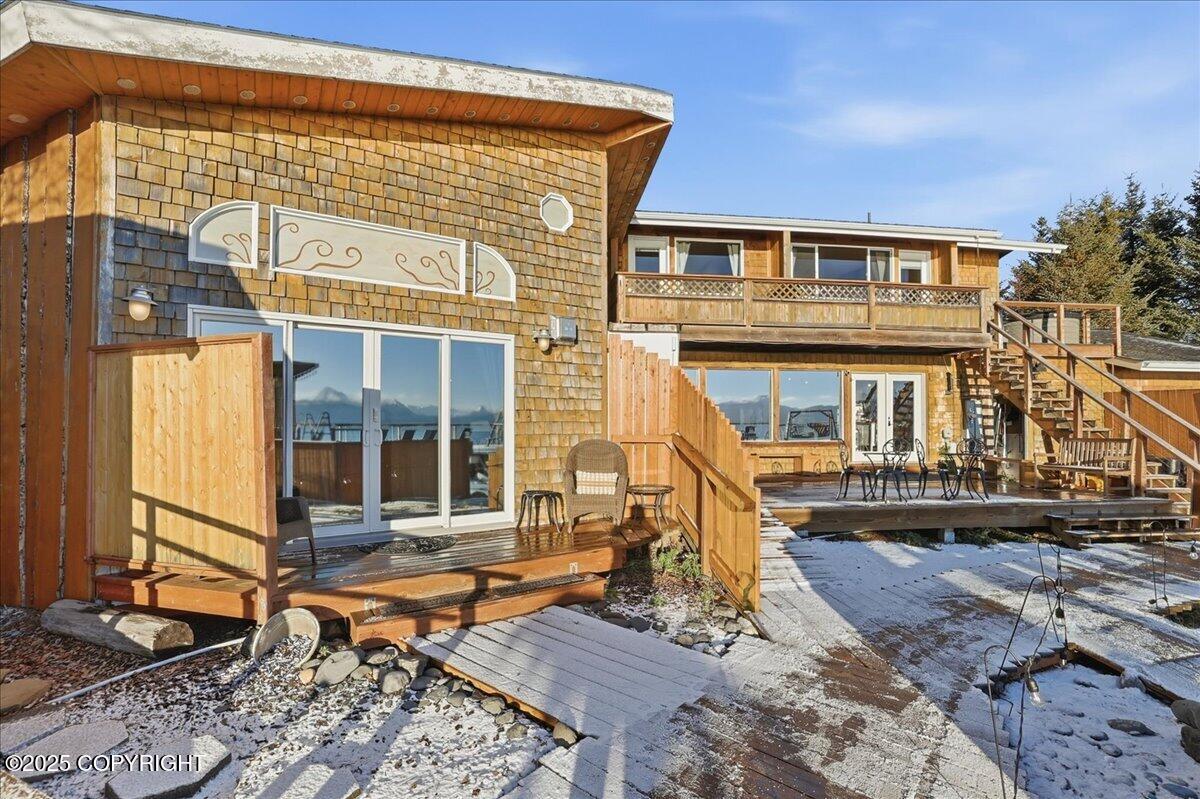 895 Ocean Drive Loop