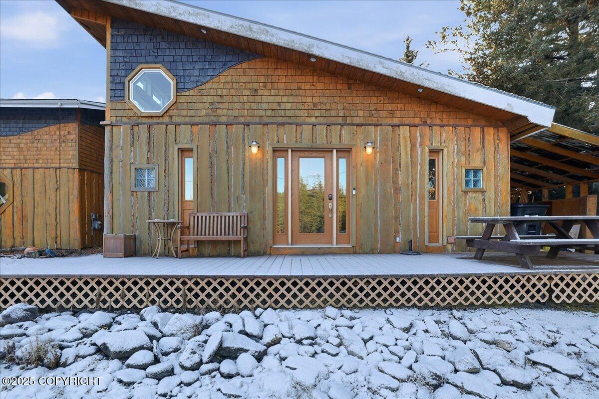 895 Ocean Drive Loop