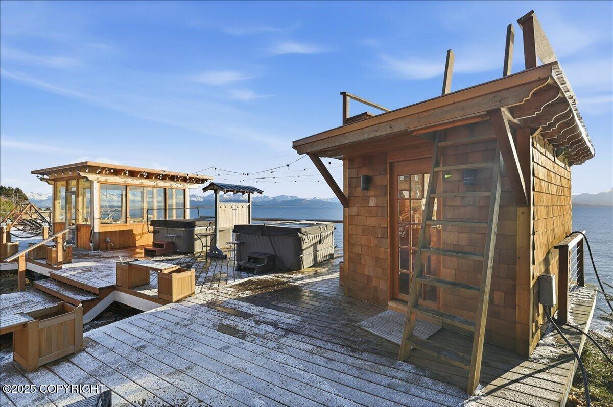 895 Ocean Drive Loop