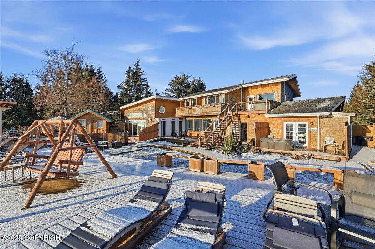 895 Ocean Drive Loop