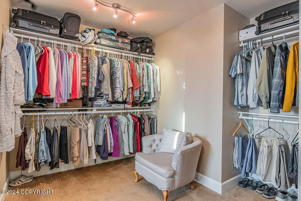 816 Quiet Creek Drive