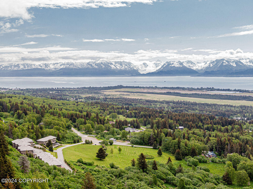 816 Quiet Creek Drive