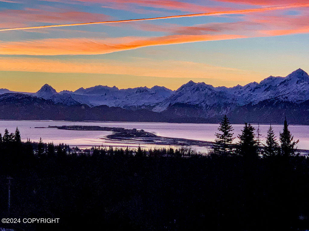 816 Quiet Creek Drive