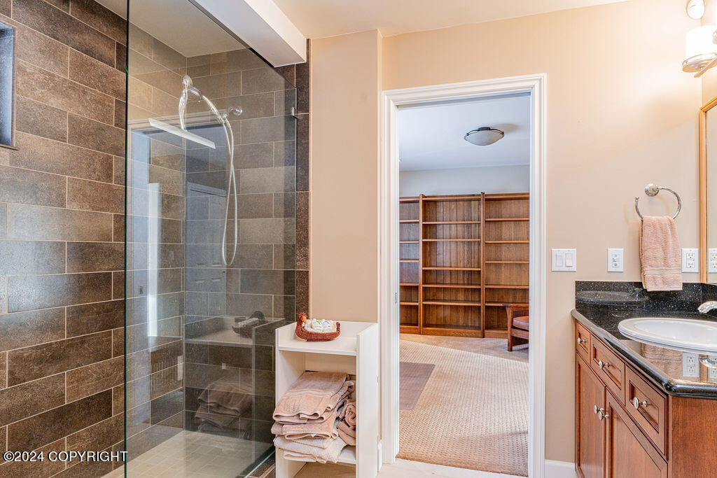 816 Quiet Creek Drive