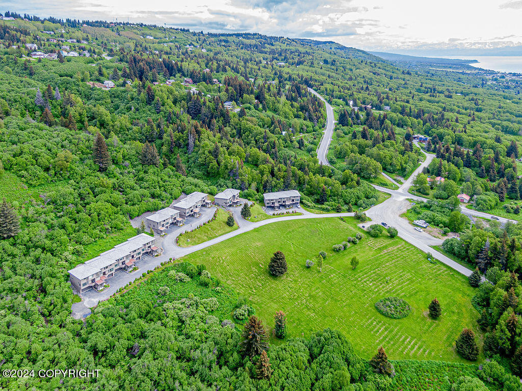 816 Quiet Creek Drive