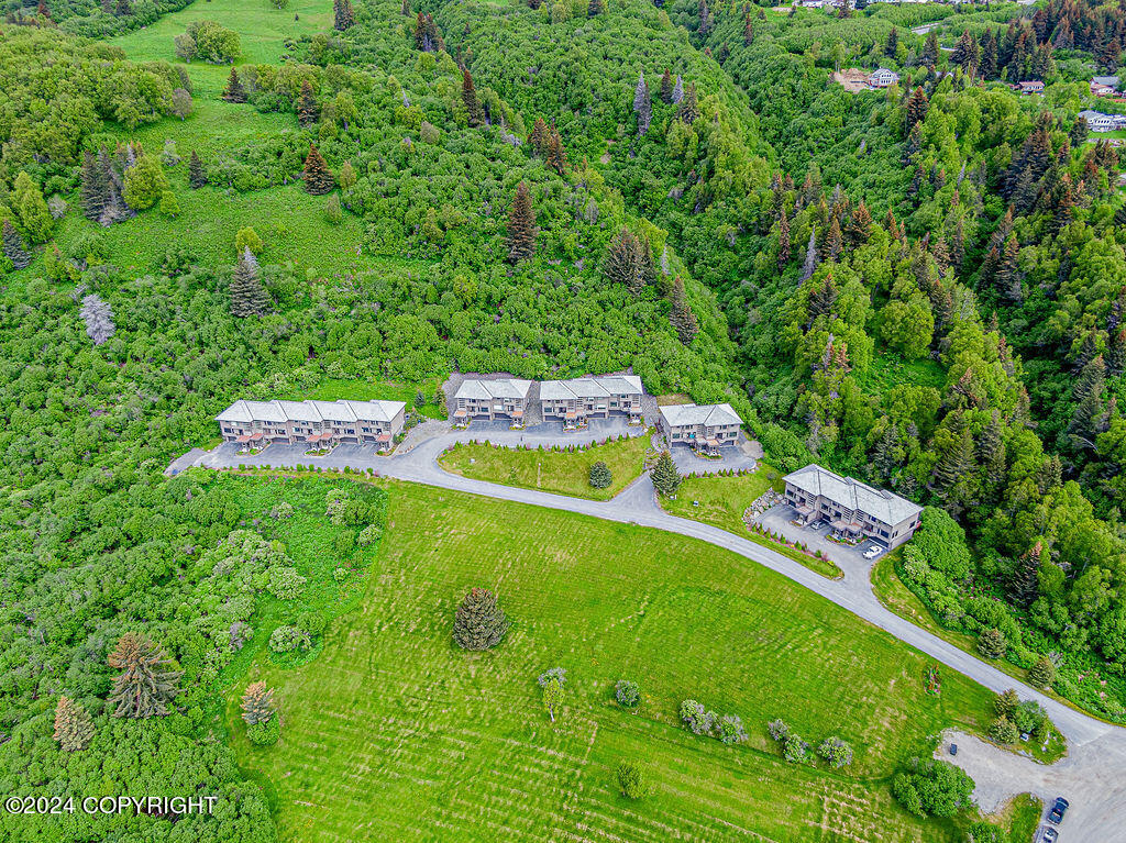 816 Quiet Creek Drive