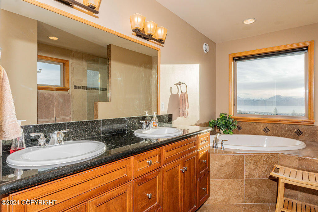 816 Quiet Creek Drive