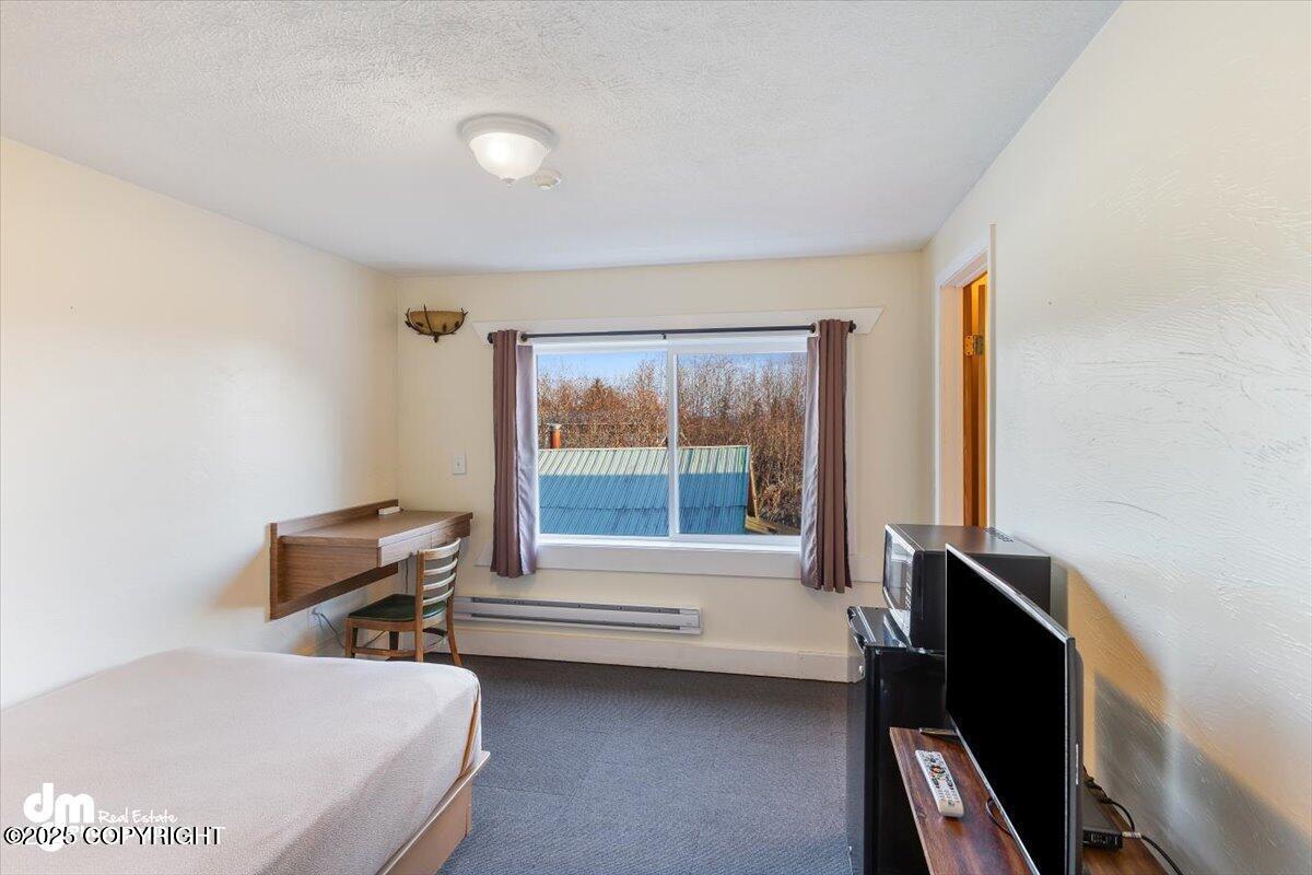 147 E Pioneer Avenue