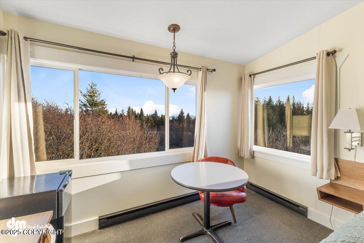 147 E Pioneer Avenue