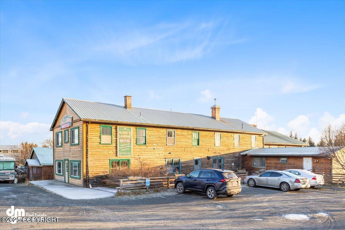 147 E Pioneer Avenue