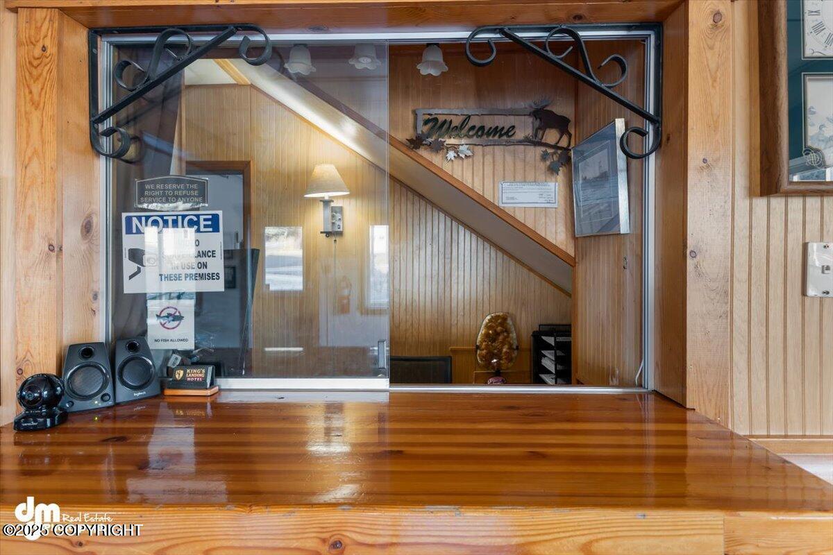 147 E Pioneer Avenue