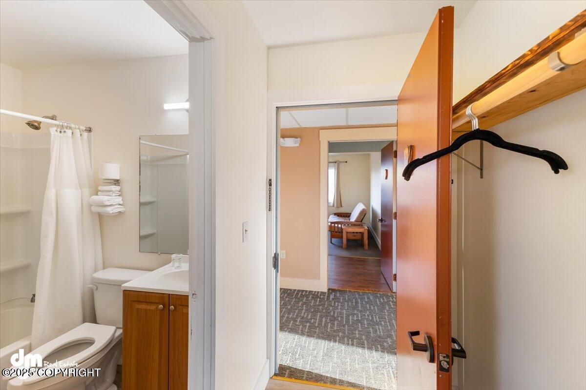 147 E Pioneer Avenue