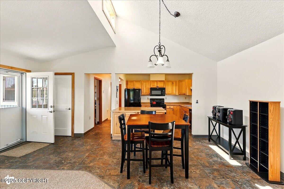 4661 Rochelle Road