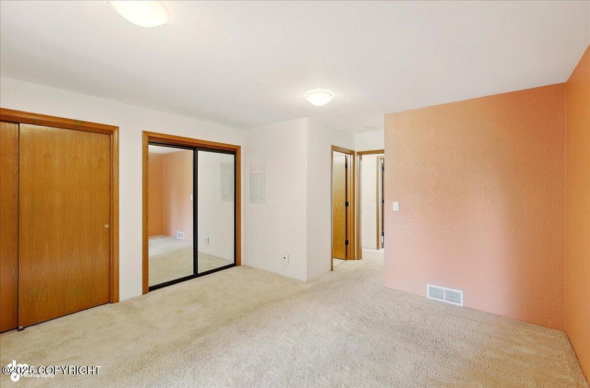4085 Calhoun Street