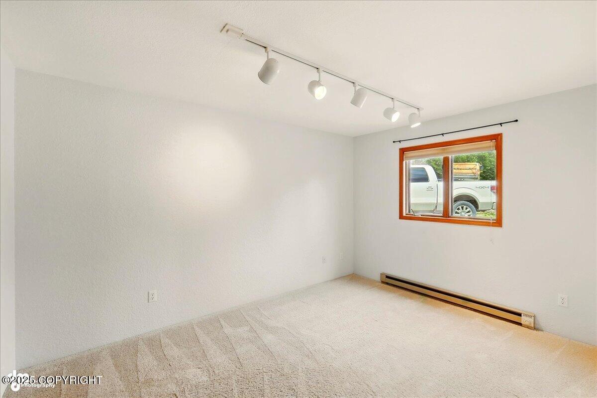 4085 Calhoun Street