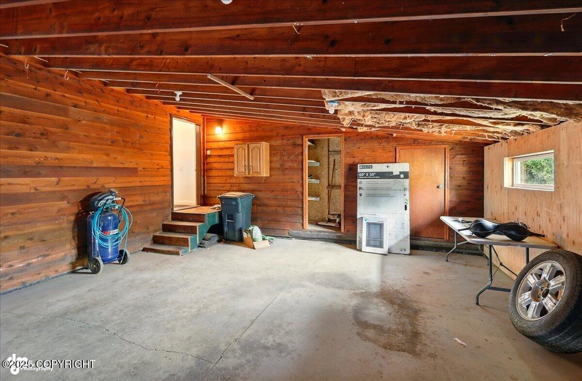 4085 Calhoun Street