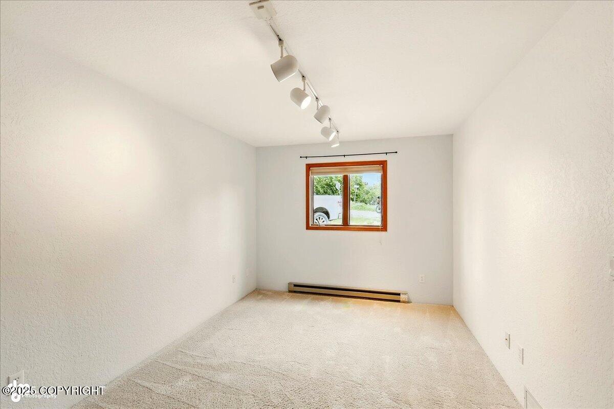 4085 Calhoun Street