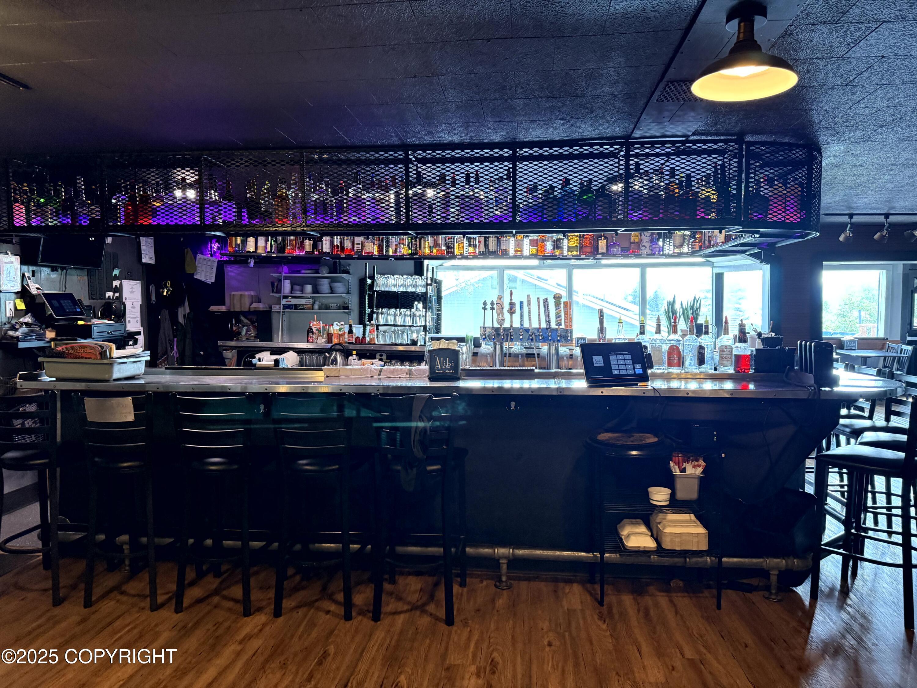 453 E Pioneer Avenue