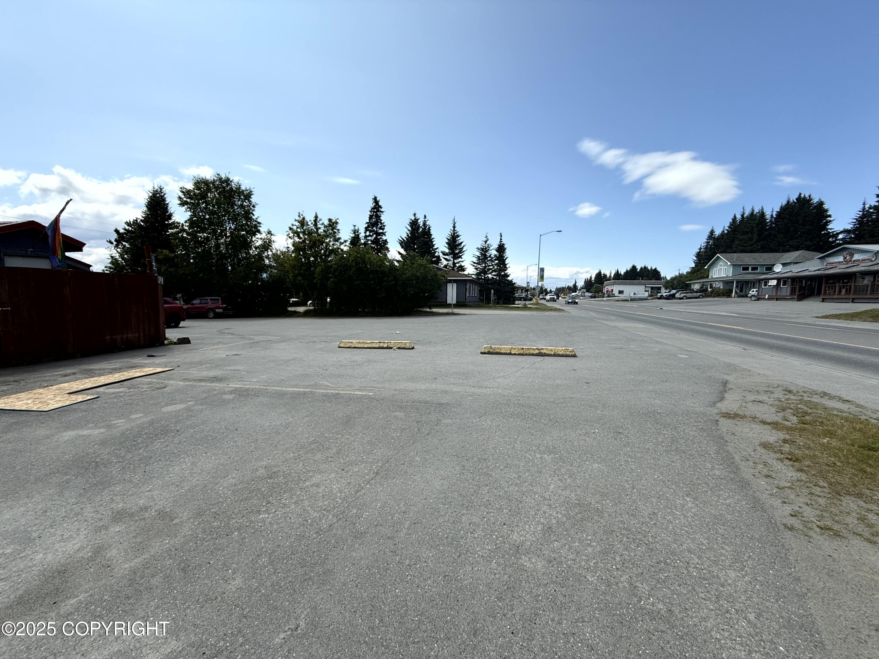 453 E Pioneer Avenue