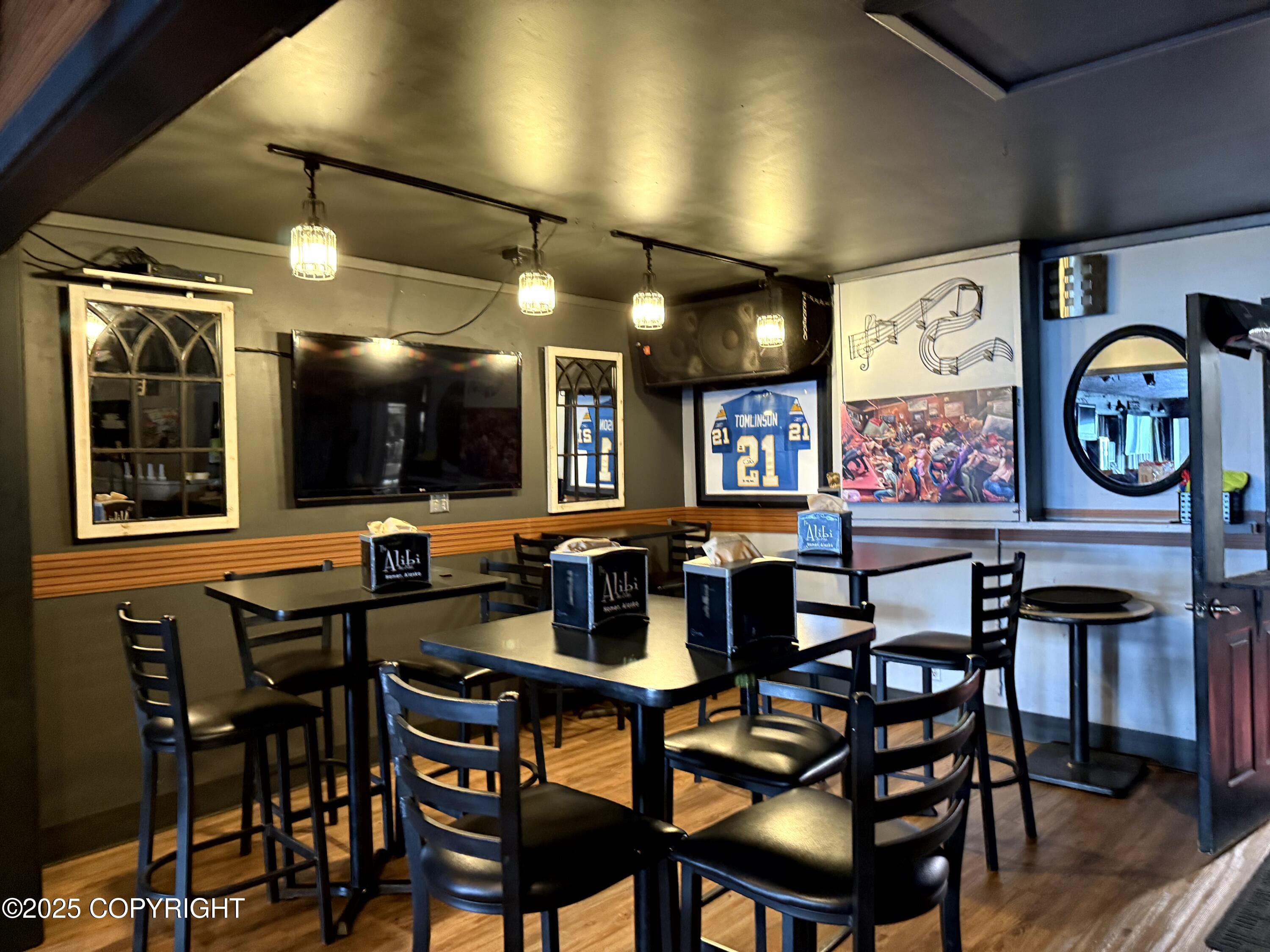 453 E Pioneer Avenue