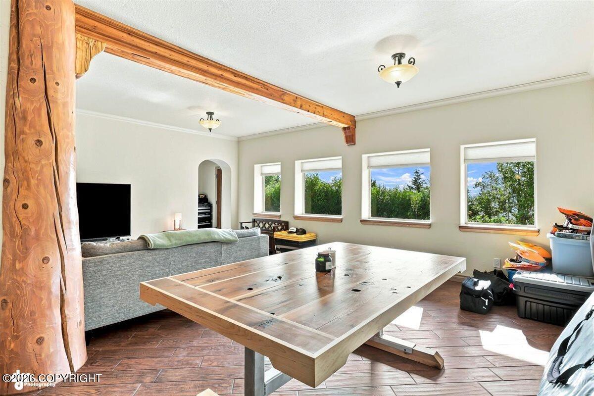 990 Mission Road