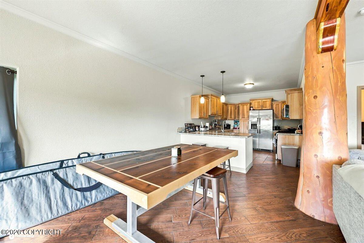 990 Mission Road